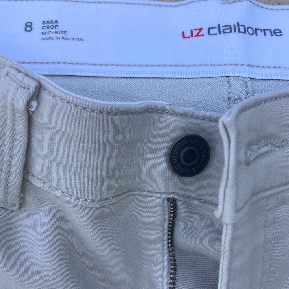 Liz Claiborne Beige Mid-Rise Crop Pants